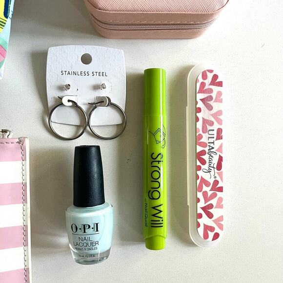 KATE SPADE x CLINIQUE x OPI x JEWELERY Beauty Bundle Gift! - Picture 4 of 10